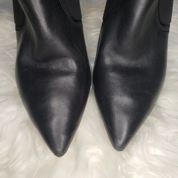 MICHAEL KORS UMA LEATHER AND SCUBA ANKLE BOOTS - Picture 7 of 8